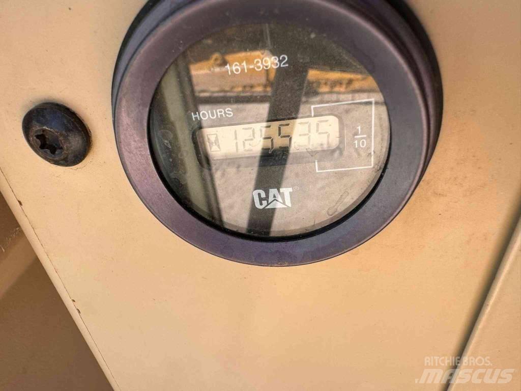 CAT 140 H Grejdery