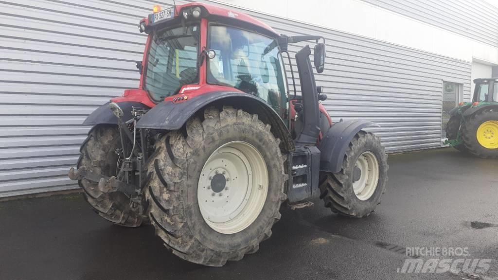 Valtra N 154 Traktory