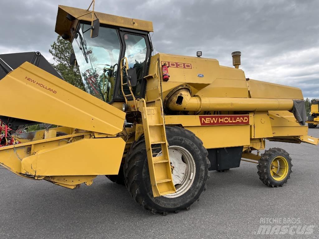 New Holland 8030 12´ Kombinované zberacie stroje