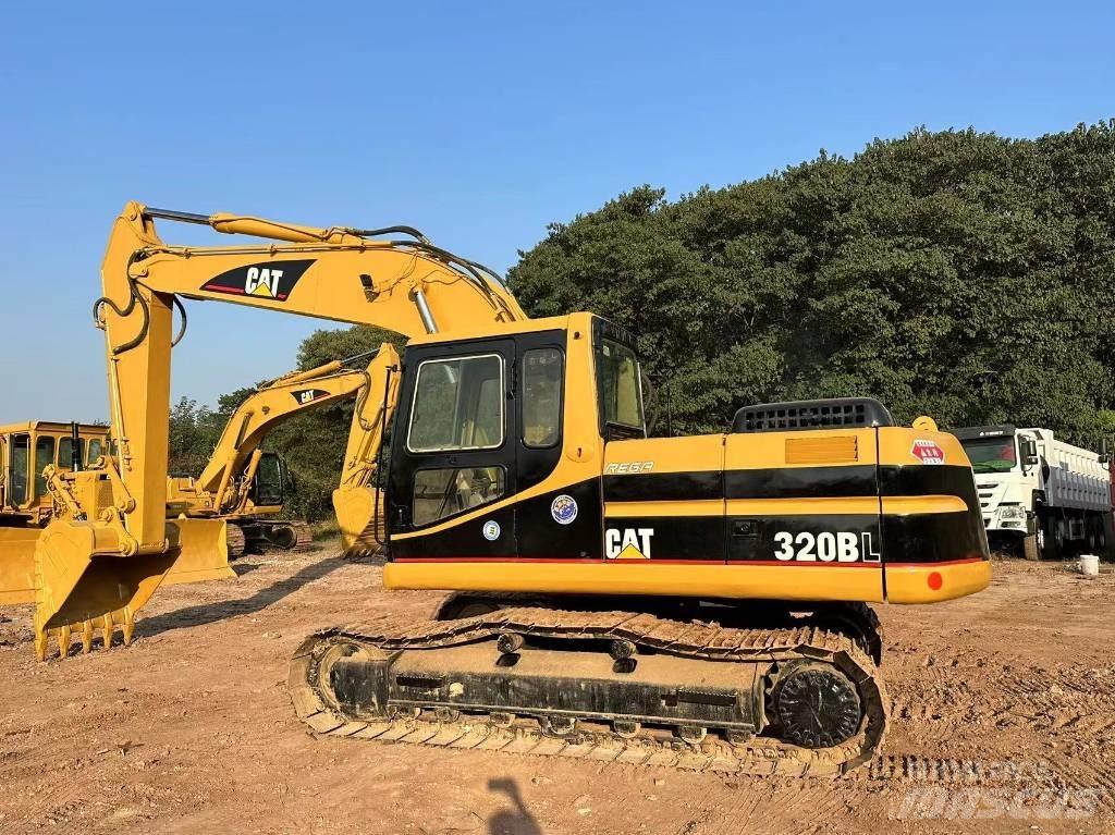 CAT 320 B Pásové rýpadlá