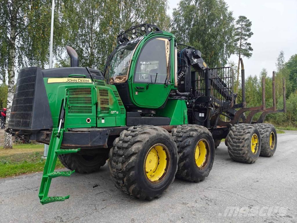 John Deere 1210 E Lesné traktory