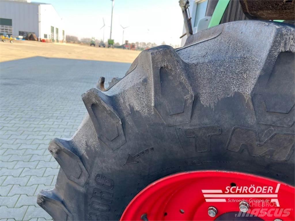 Fendt 415 VARIO Traktory