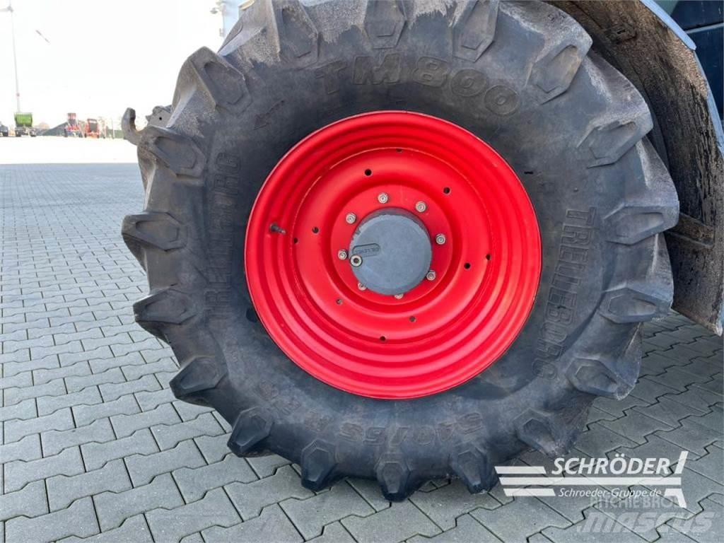 Fendt 415 VARIO Traktory
