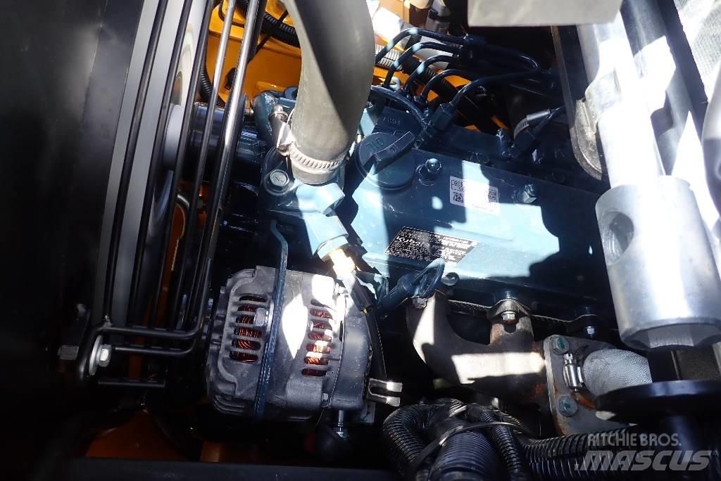 JCB 403 Viacúčelové nakladače