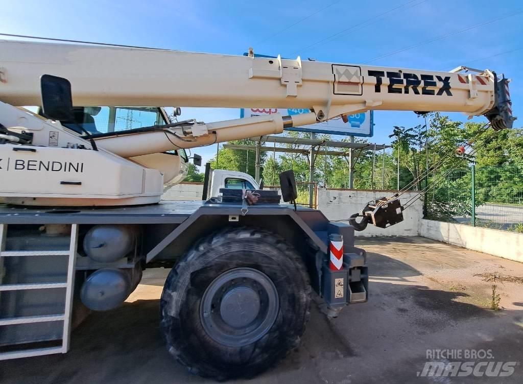 Terex RC45 Žeriavy pre ťažký terén