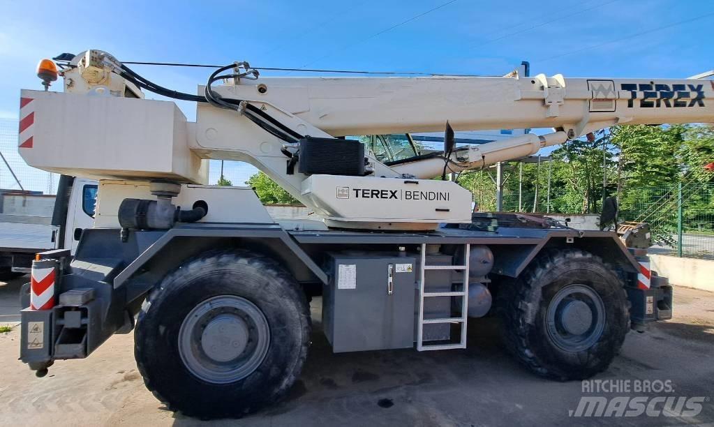 Terex RC45 Žeriavy pre ťažký terén
