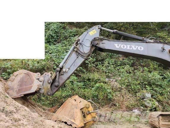 Volvo EC 290 BL Pásové rýpadlá