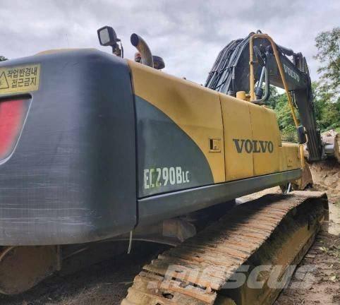 Volvo EC 290 BL Pásové rýpadlá