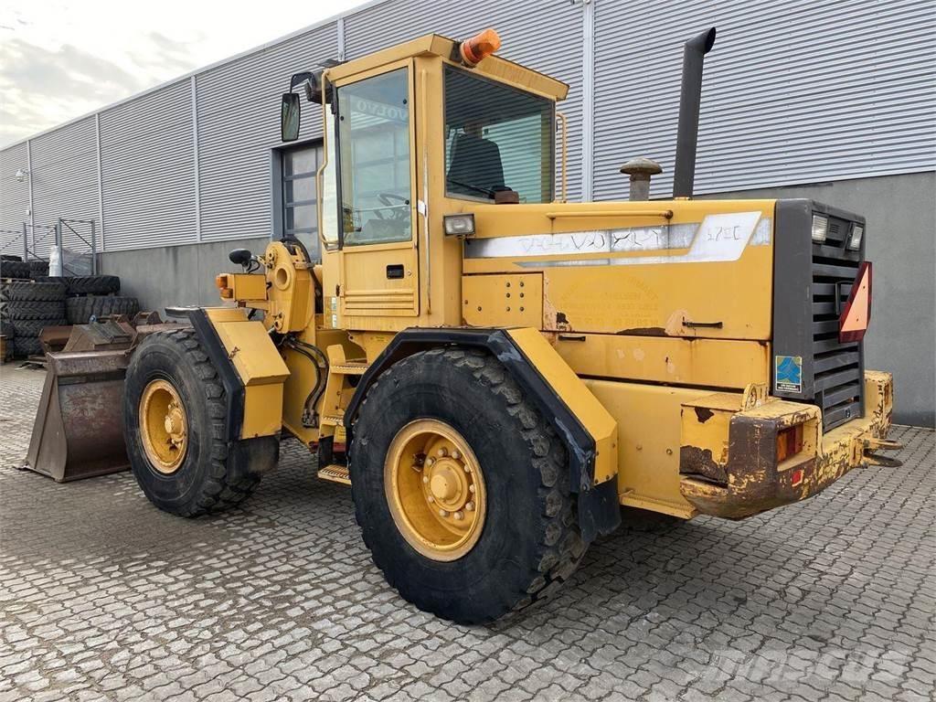 Volvo L70C Kolesové nakladače