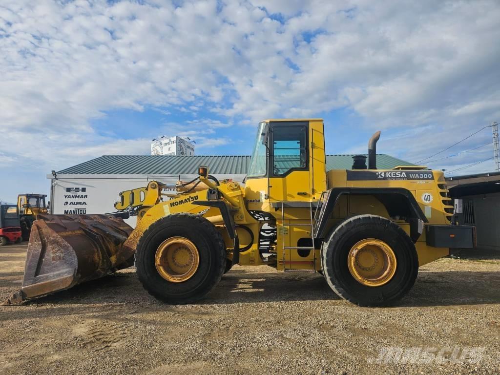 Komatsu WA 380-3H Kolesové nakladače