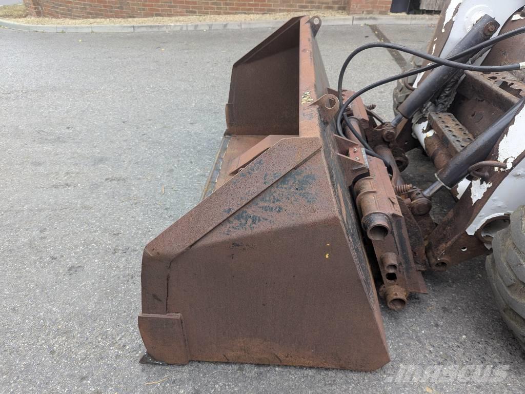Bobcat TIPTOE BUCKET Lopaty