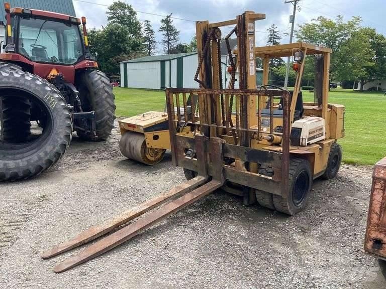 Komatsu FG 40ZT-4 Iné