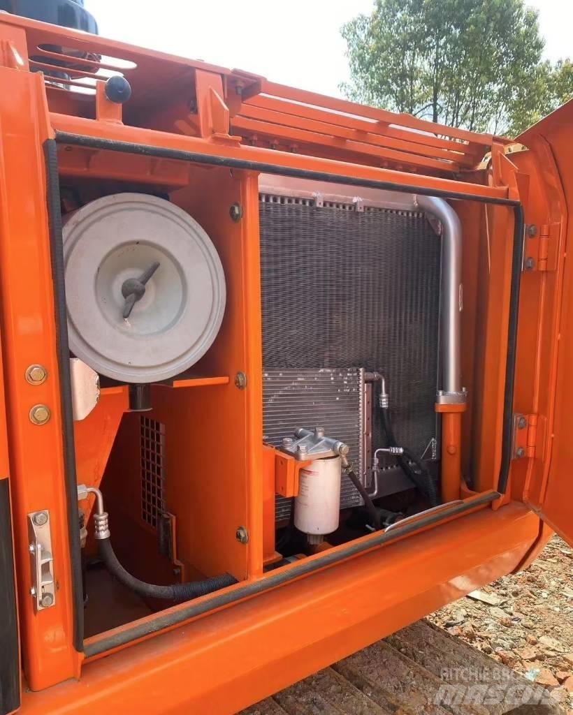 Doosan 150 Pásové rýpadlá