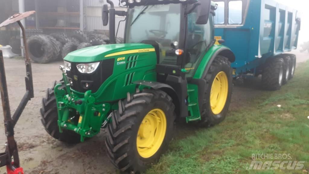 John Deere 6110 R Traktory