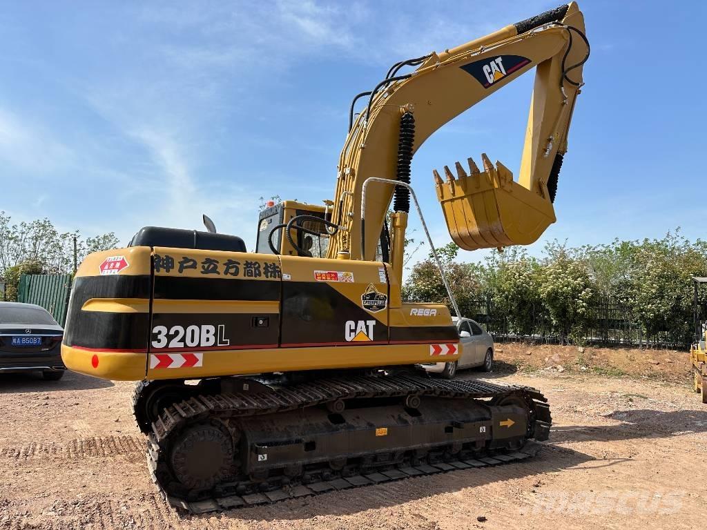 CAT 320 B Pásové rýpadlá