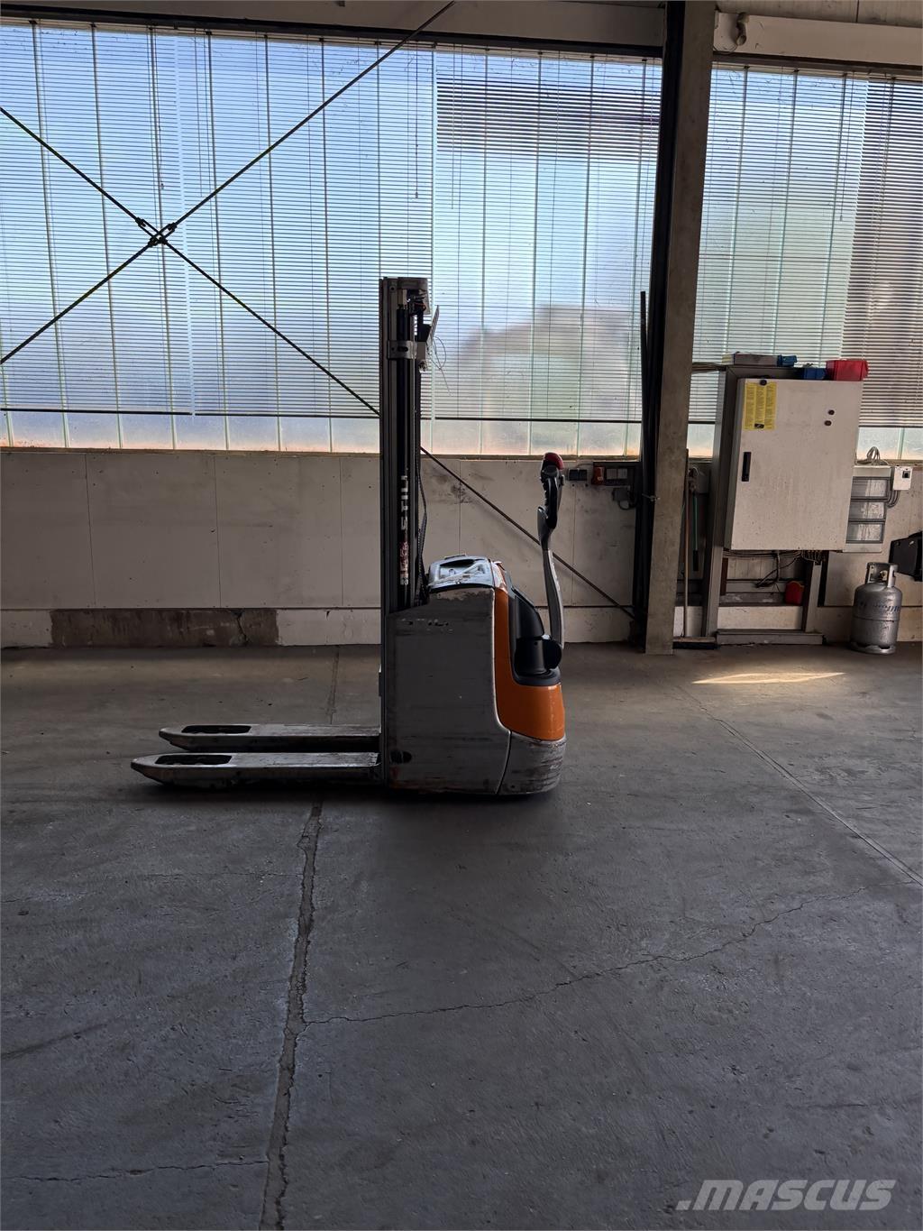 Still EXV 12i Samohybné vozíky