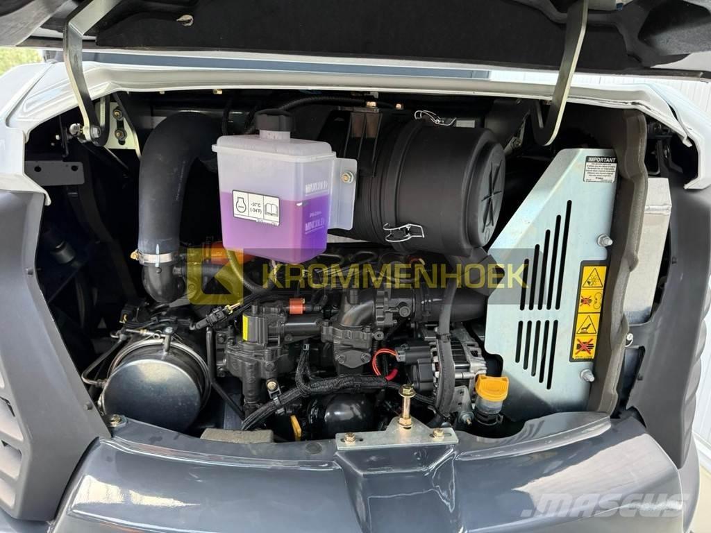 Bobcat E 50 z Mini rýpadlá < 7t