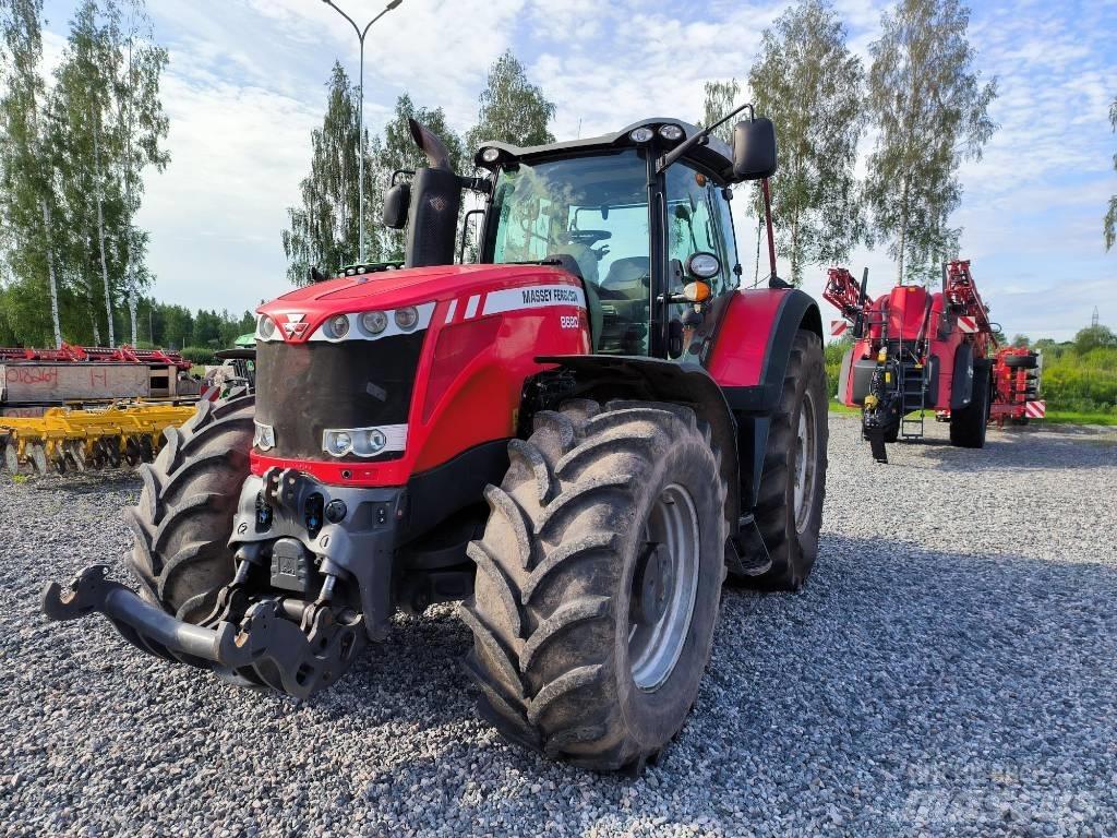 Massey Ferguson 8690 Traktory