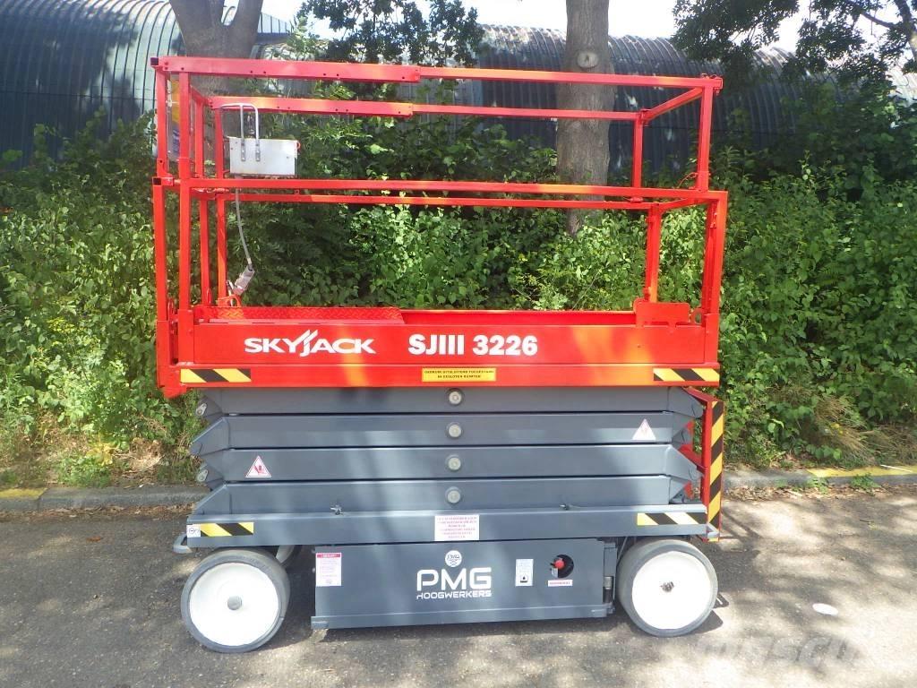 SkyJack SJ3226 Nožnicové zdvíhacie plošiny