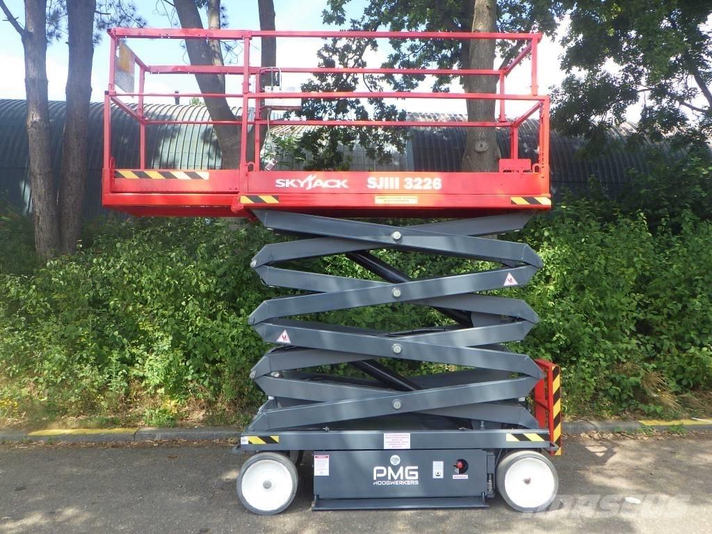 SkyJack SJ3226 Nožnicové zdvíhacie plošiny