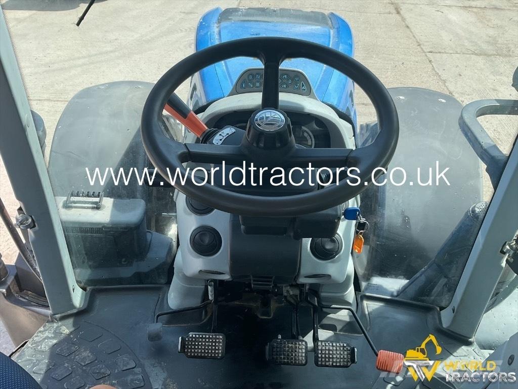 New Holland T 7.245 Traktory