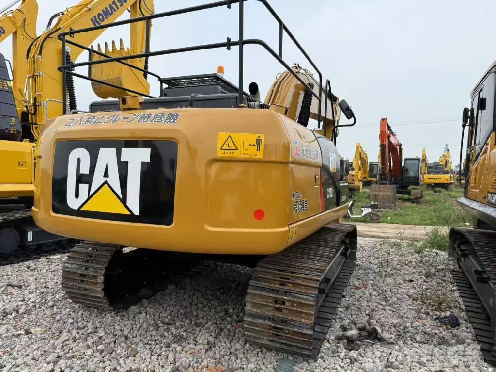 CAT 320D2 Pásové rýpadlá