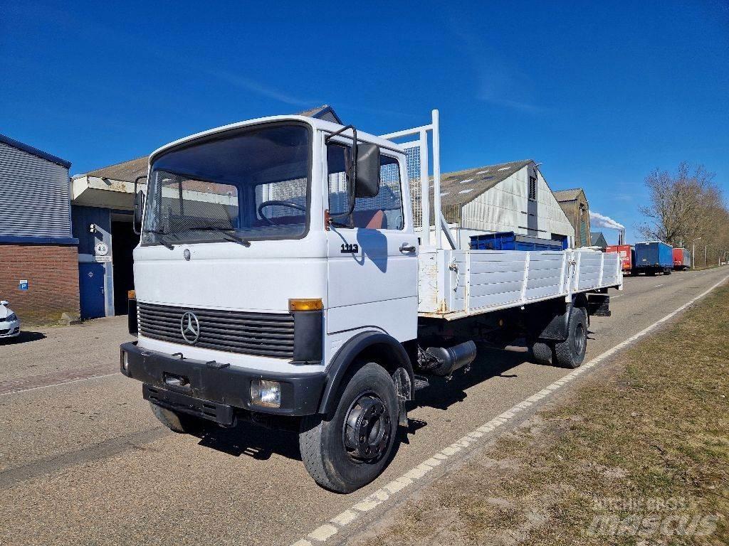 Mercedes-Benz 1113 Plošinové nákladné automobily/nákladné automobily so sklápacími bočnicami