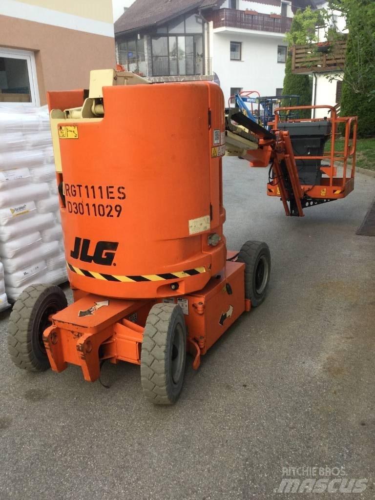 JLG E 300 AJP Kĺbové plošiny