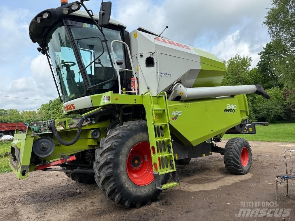 CLAAS Avero 240 Kombinované zberacie stroje