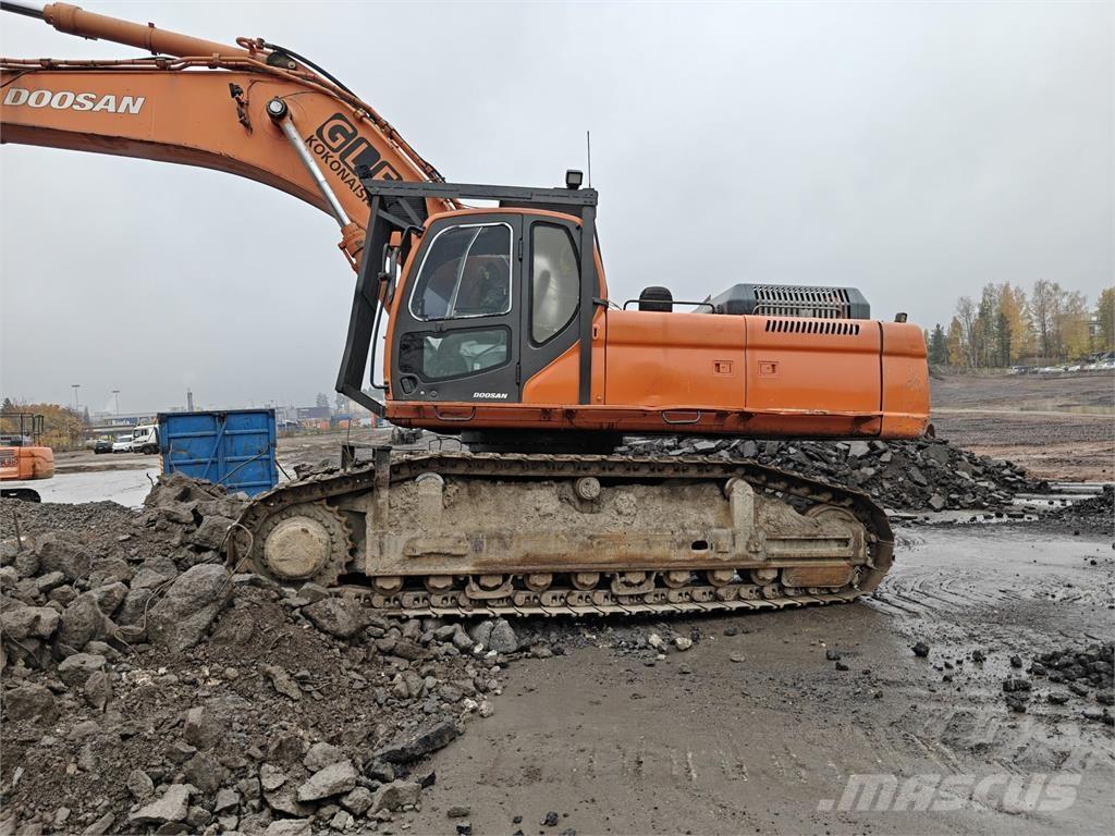 Doosan DX520LC Pásové rýpadlá