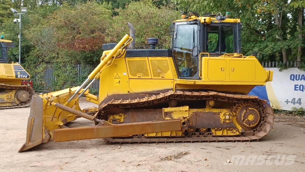 Komatsu D65PX-18E0 Pásové dozéry