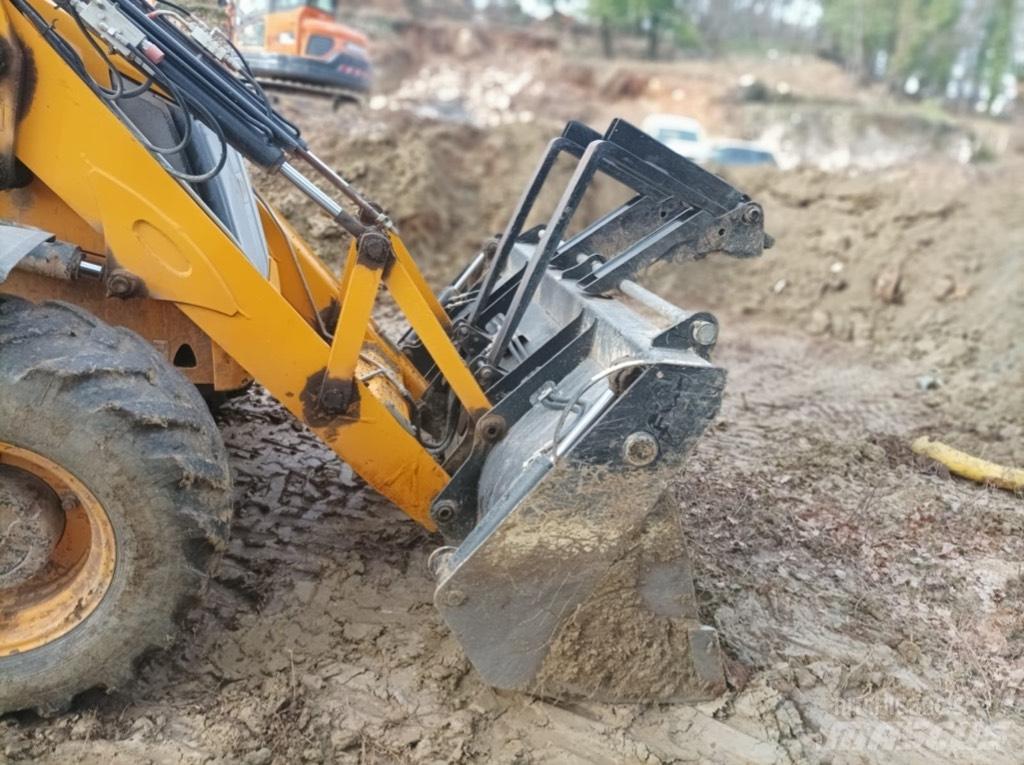 JCB 3 CX Rýpadlo-nakladače