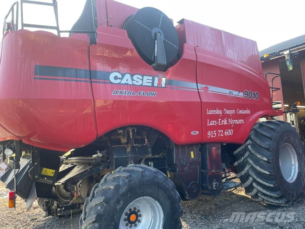 Case IH 9010 Kombinované zberacie stroje