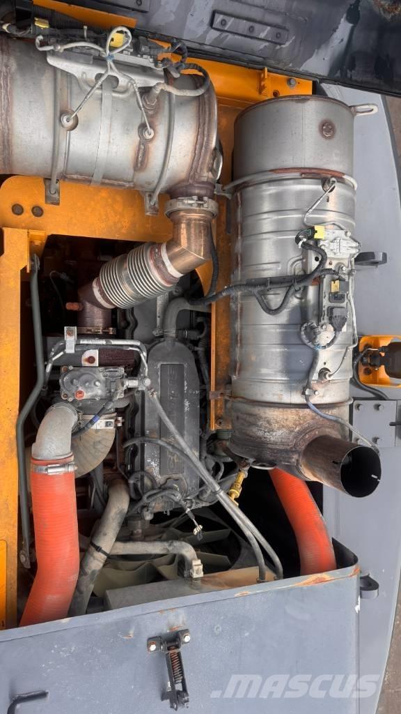 Hyundai HW 180 Kolesové rýpadlá