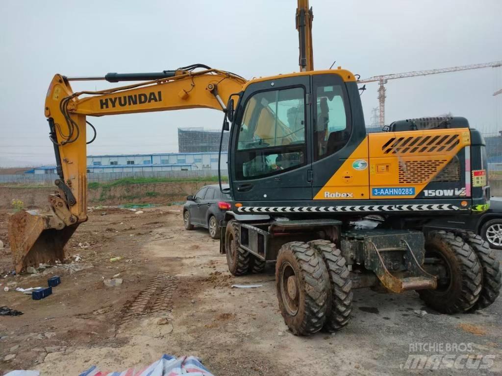 Hyundai 210W Kolesové rýpadlá