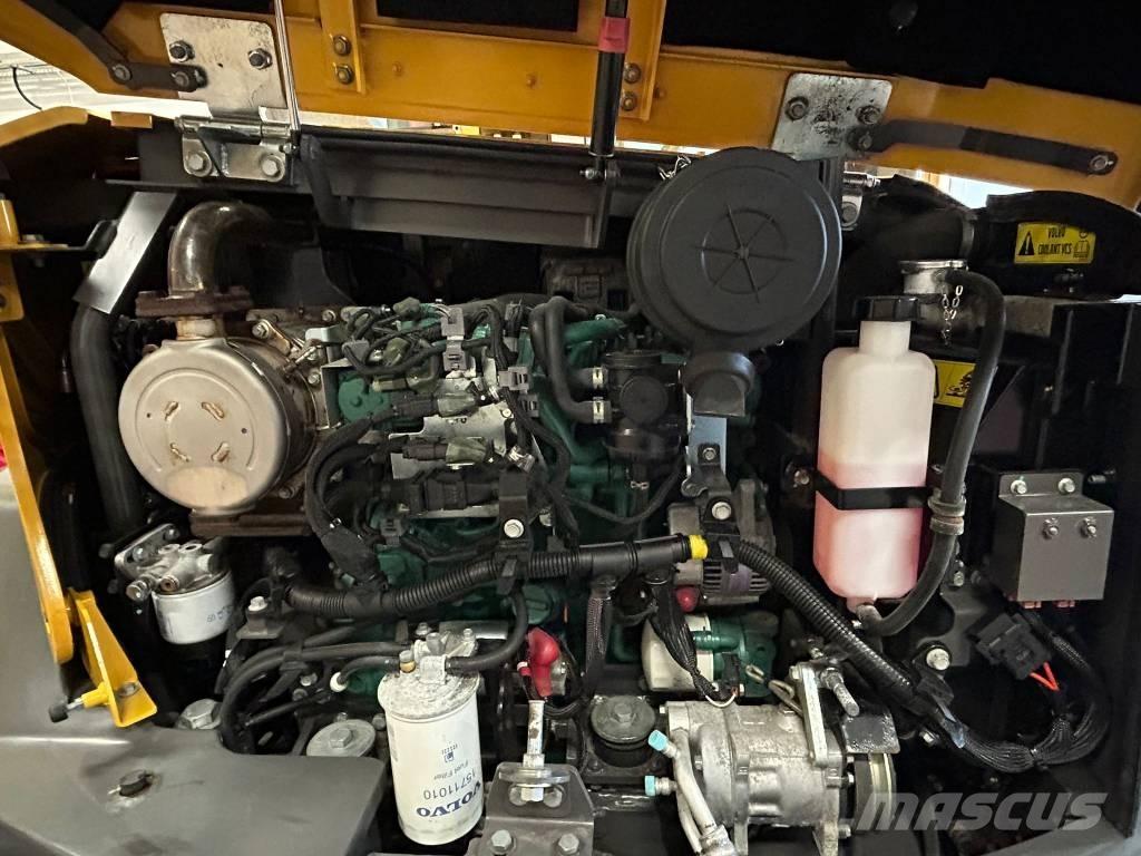 Volvo ECR 88 D PRO Midi rýpadlá 7 t - 12 t