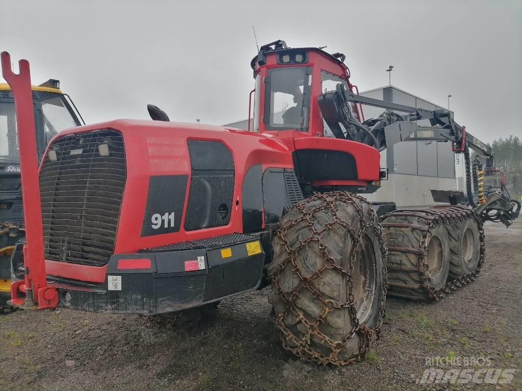 Komatsu 911 Harvestory