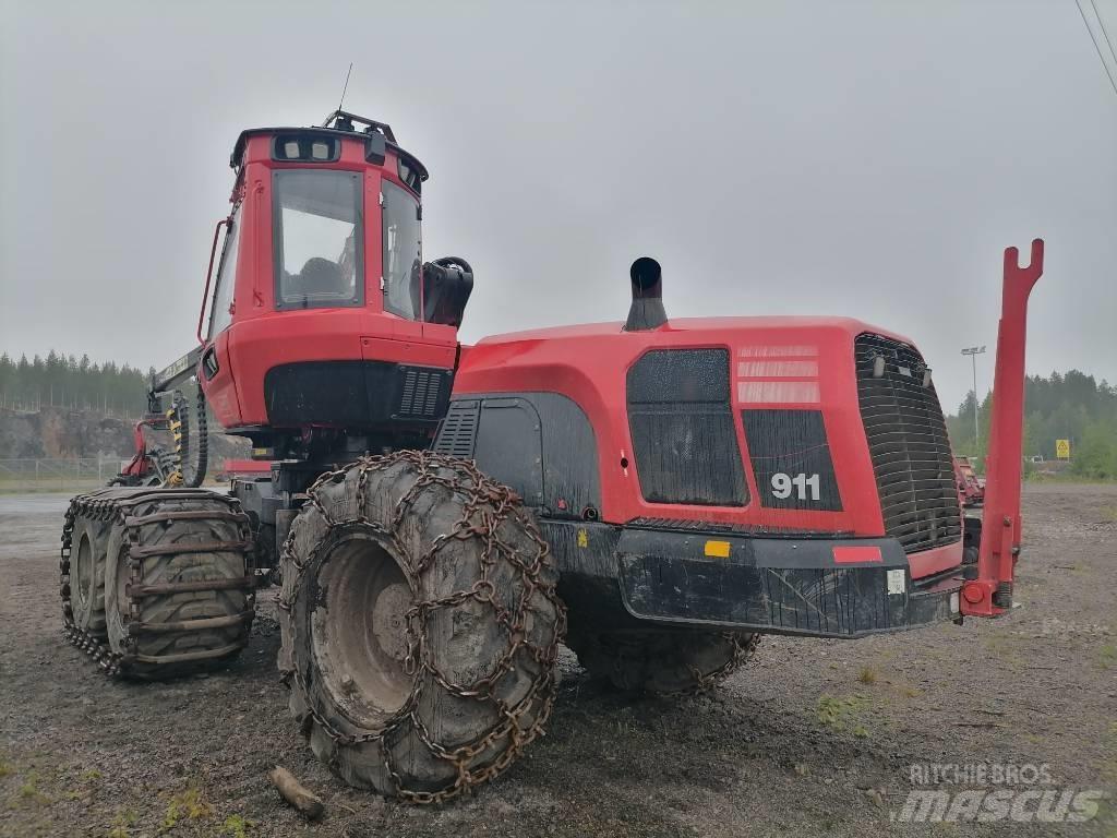 Komatsu 911 Harvestory