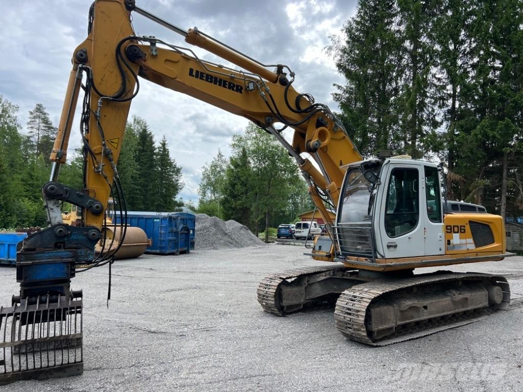 Liebherr R 906 LC Pásové rýpadlá