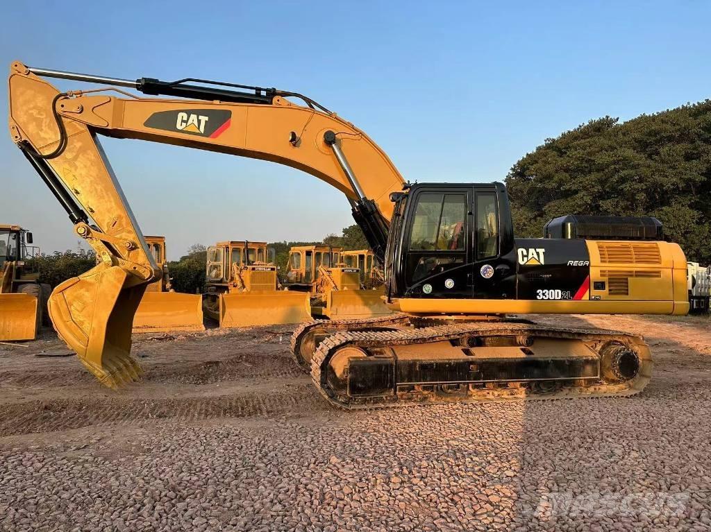 CAT 330 D L Pásové rýpadlá