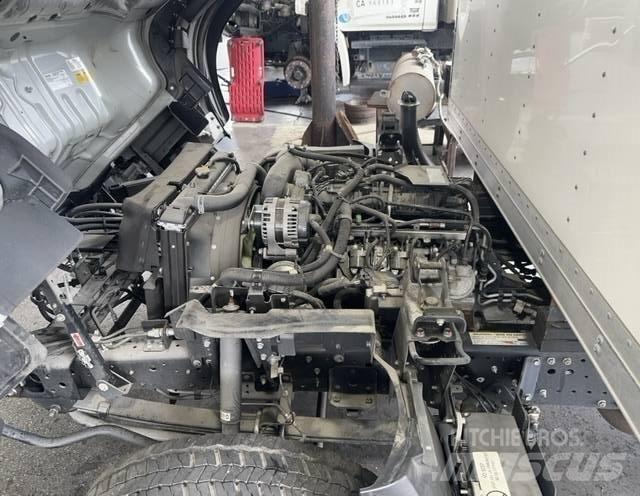 Isuzu NPR Skriňová nadstavba