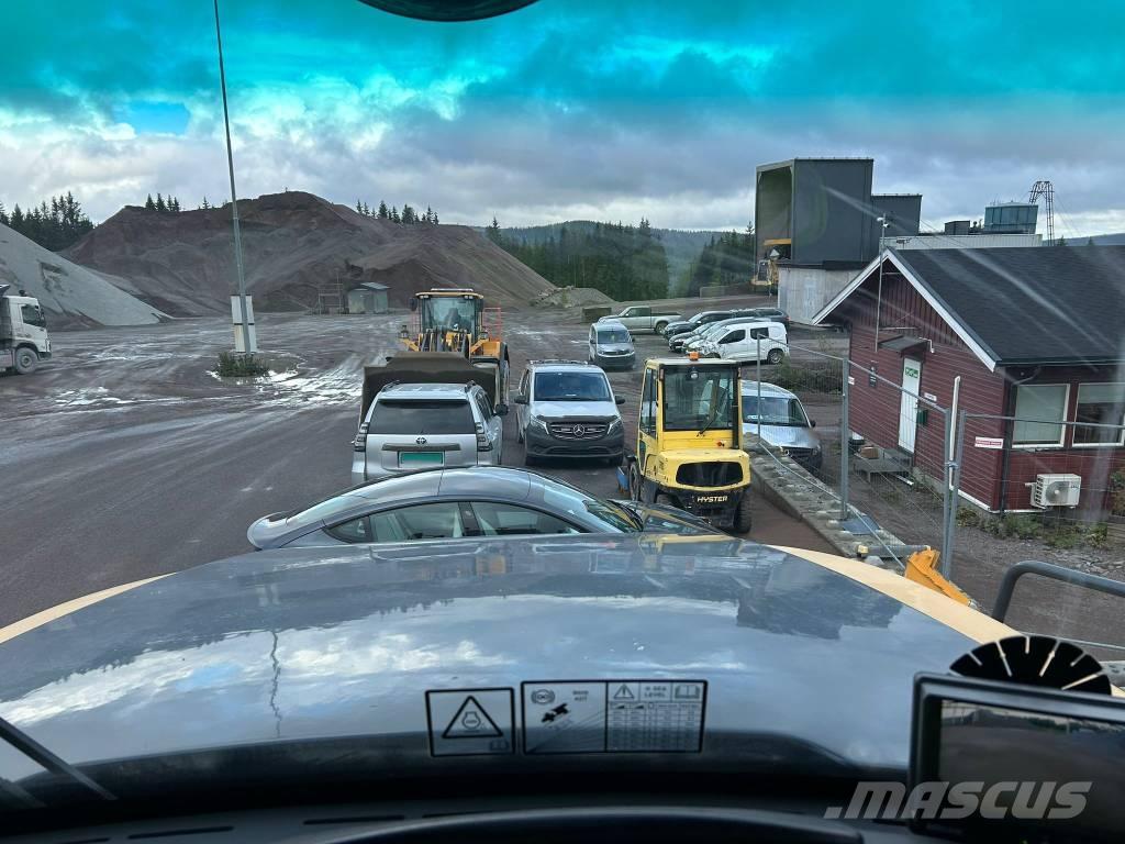 Bell B 60 E Kĺbové nákladné autá