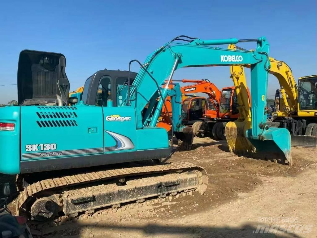 Kobelco SK 130 Pásové rýpadlá
