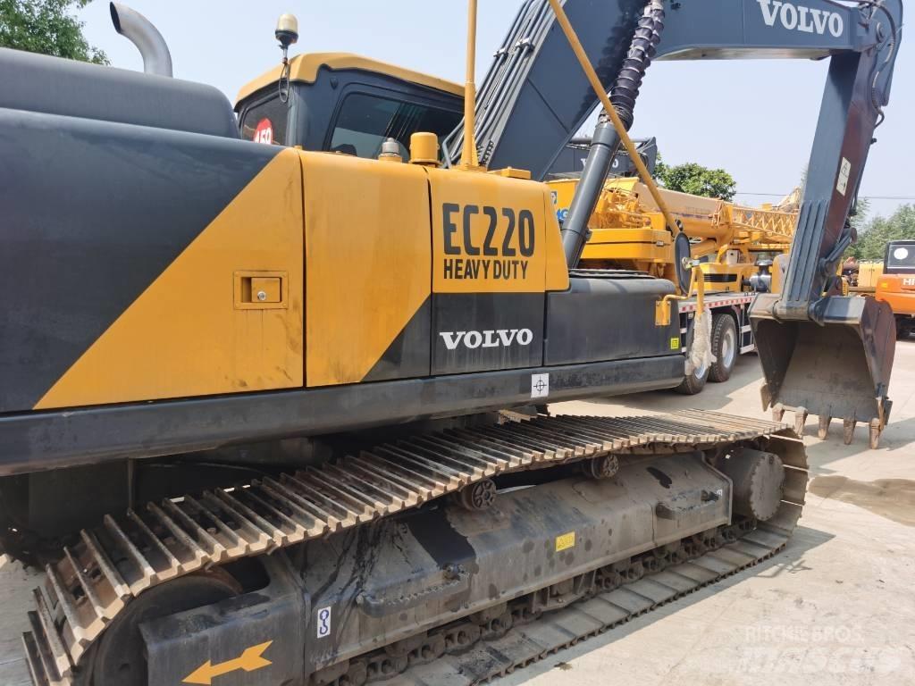 Volvo EC 220 DL Pásové rýpadlá