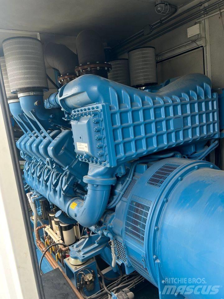 MTU 1800 KVA Naftové generátory