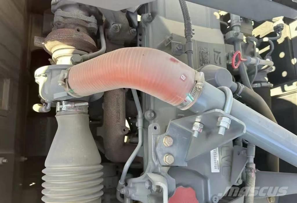 Hitachi 250 Pásové rýpadlá