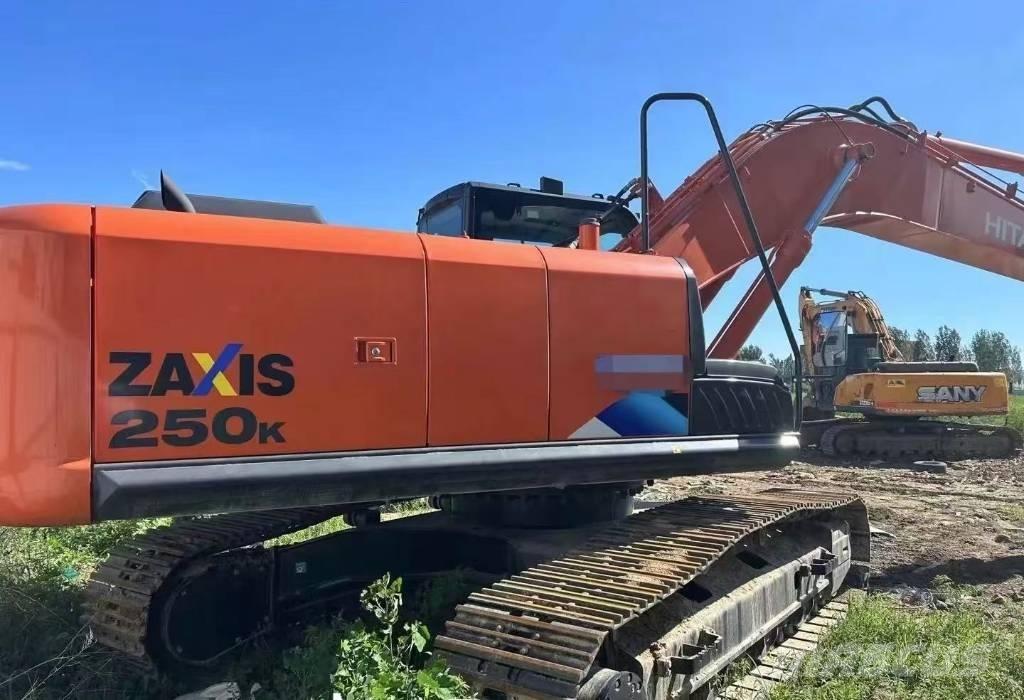Hitachi 250 Pásové rýpadlá