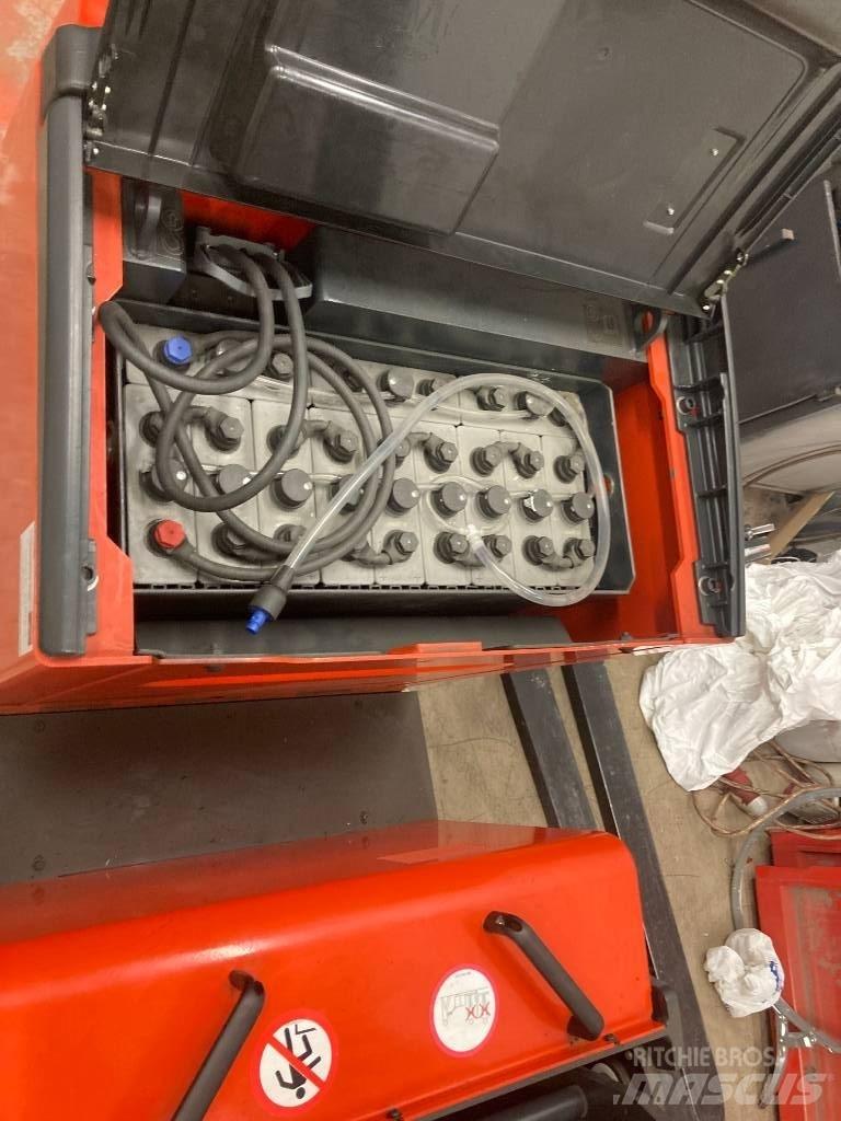 Linde L12AC Ručne vedené vysokozdvižné vozíky
