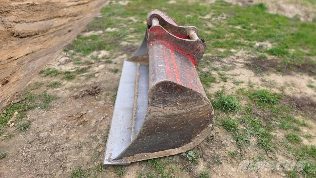 Takeuchi TB 2150 Pásové rýpadlá