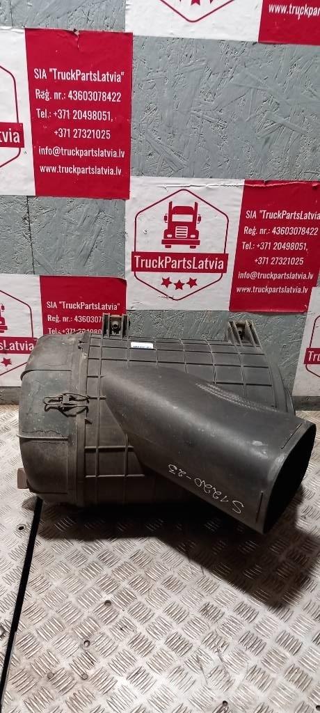 Scania G 400   1870001 Kabíny a interiér